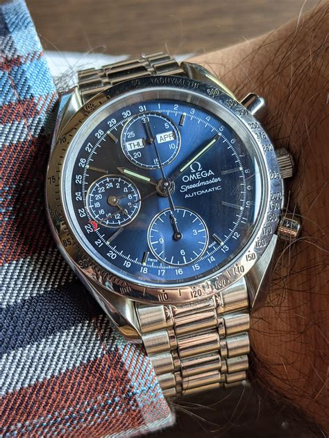 omega speedmaster calendar